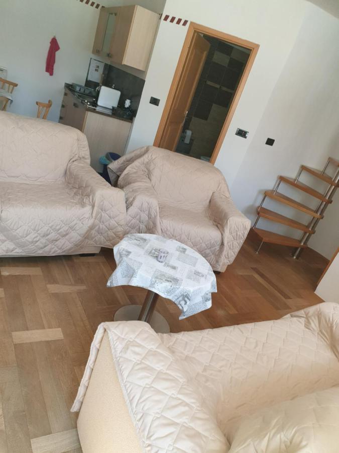Апартаменты Smartno Apartmaji Sobe Josko Экстерьер фото